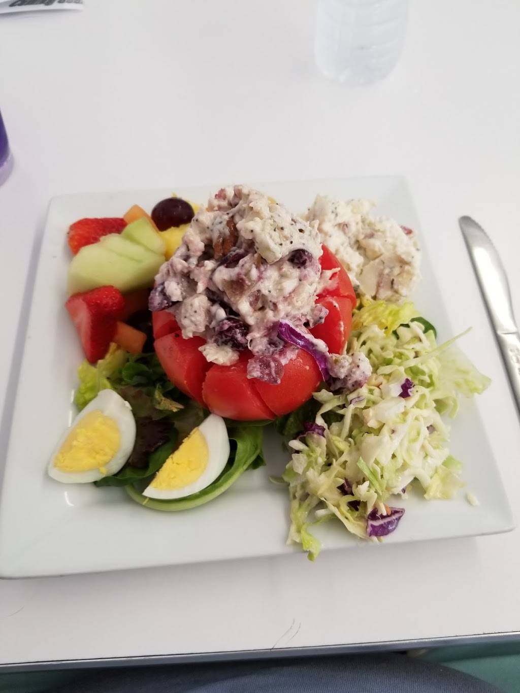 God Cafe | restaurant | 300 W Main St, Leesburg, FL 34748, USA | 3528017447 OR +1 352-801-7447