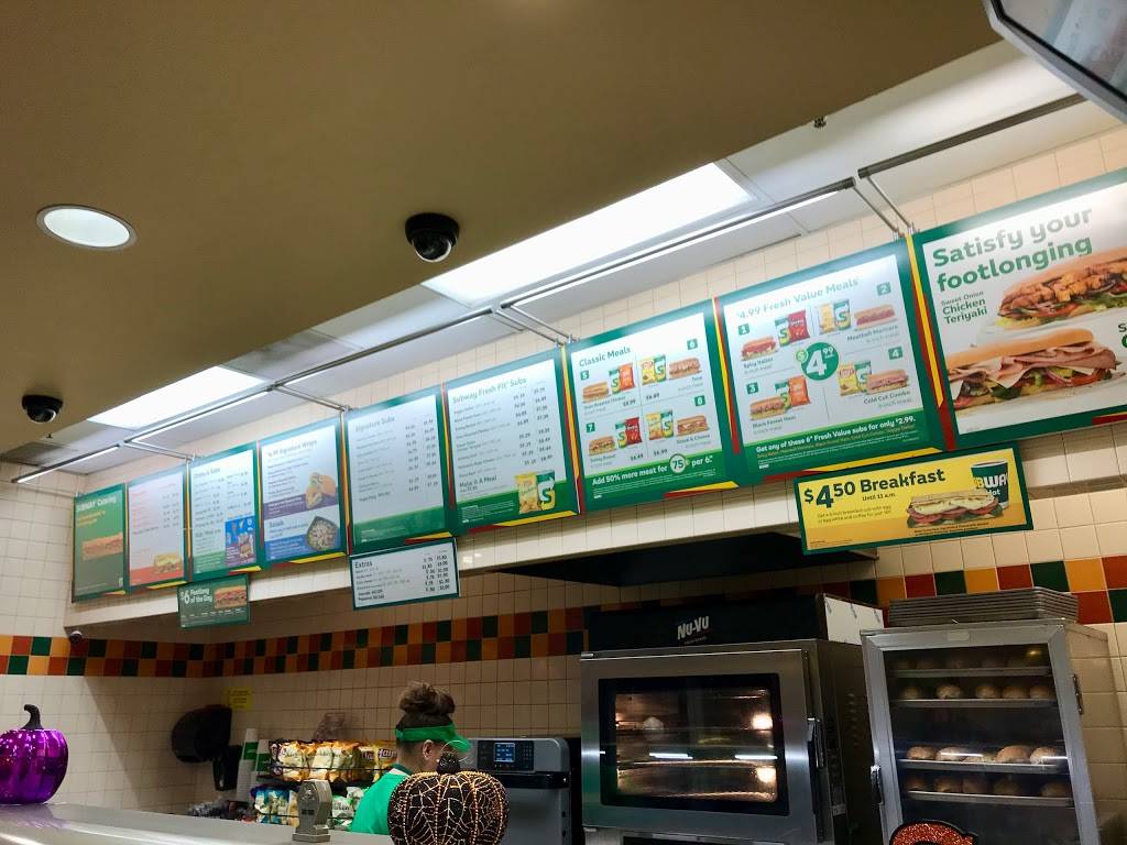 Subway Restaurants | restaurant | 14264 Valley Blvd, Fontana, CA 92335, USA | 9098540692 OR +1 909-854-0692
