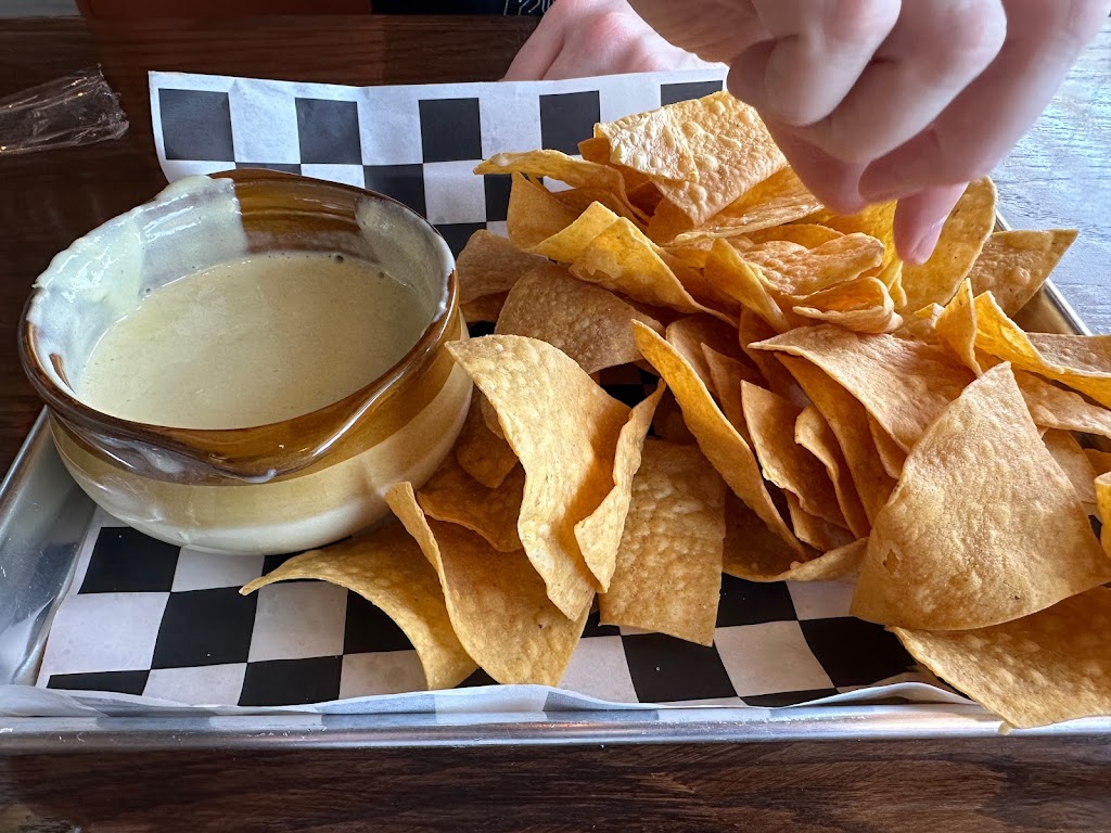 A Toda Madre Comida Urbana | restaurant | 2116 E Spring St, New Albany, IN 47150, USA | 8129247009 OR +1 812-924-7009