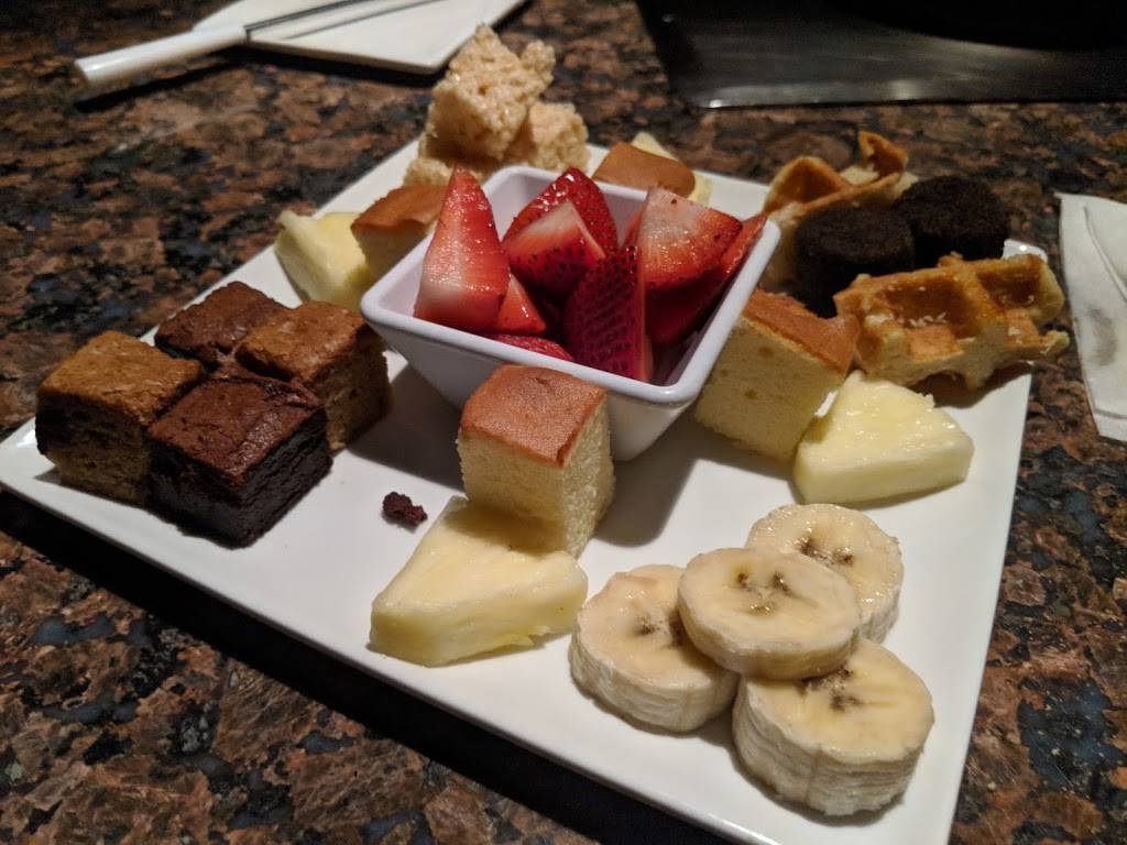 The Melting Pot | restaurant | 1564 Laskin Rd #182, Virginia Beach, VA 23451, USA | 7574253463 OR +1 757-425-3463