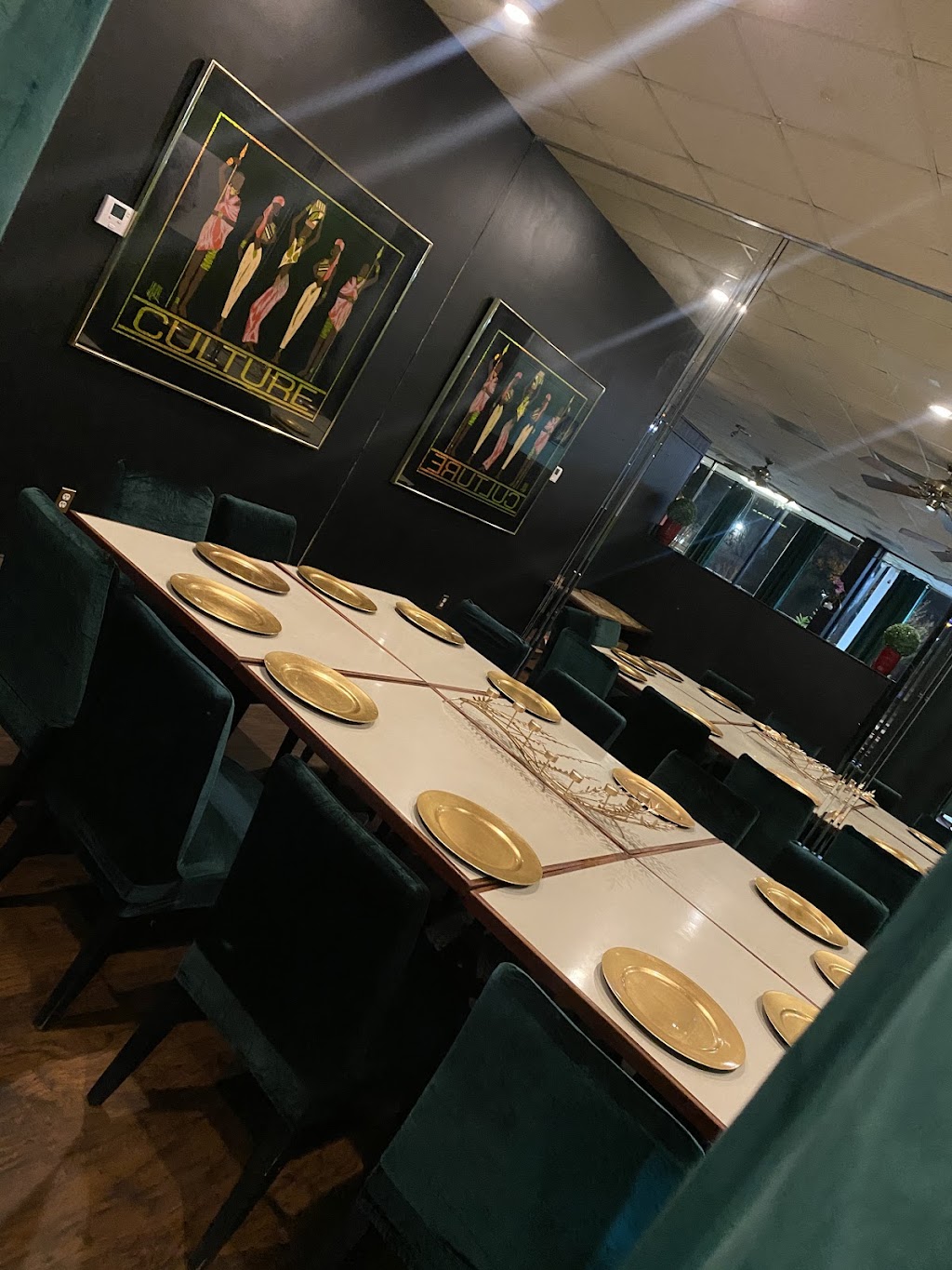 Emerald Vibe Dining | restaurant | 13505 Westheimer Rd, Houston, TX 77077, USA | 2815302600 OR +1 281-530-2600