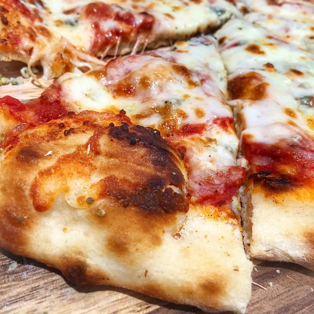 The Pizza Corner | restaurant | 6322 N Broadway, Chicago, IL 60660, USA | 7738560453 OR +1 773-856-0453