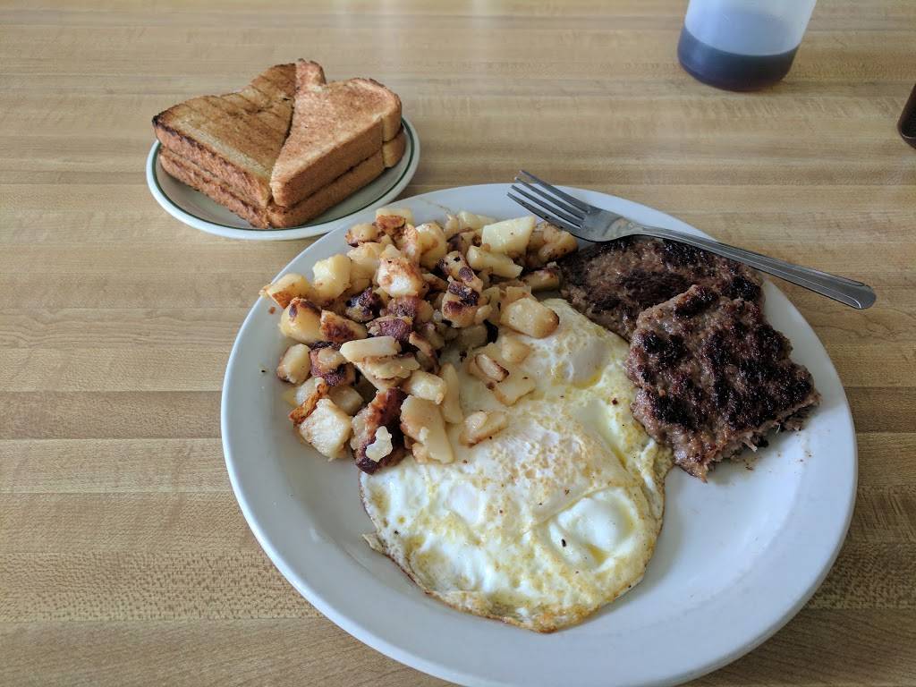 Purcellville Family Restaurant | restaurant | 110 W Main St, Purcellville, VA 20132, USA | 5403380400 OR +1 540-338-0400