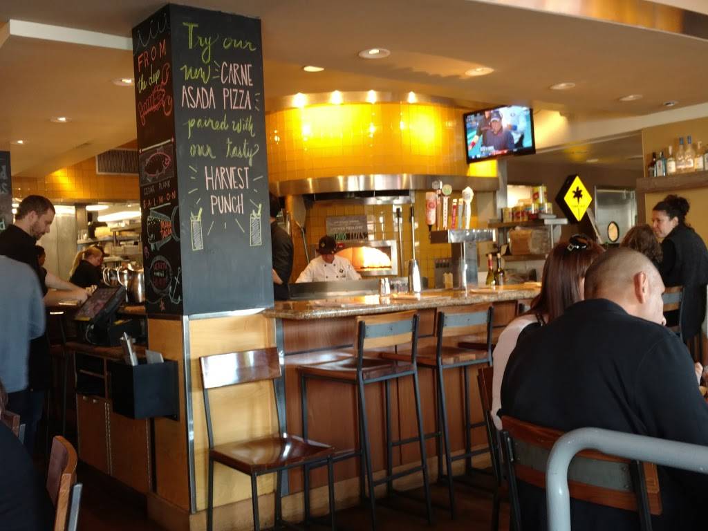 California Pizza Kitchen at Beverly Hills | restaurant | 207 S Beverly Dr, Beverly Hills, CA 90212, USA | 3102751101 OR +1 310-275-1101