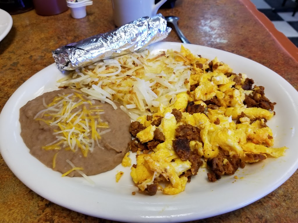 Marianas Family Restaurant | restaurant | 612 Central Ave, Wiggins, CO 80654, USA | 9704837278 OR +1 970-483-7278