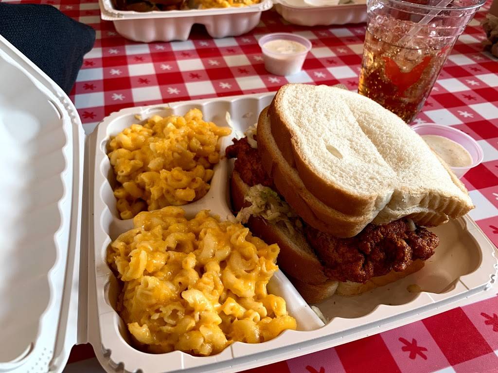 Hot Chicken Takeover | restaurant | 4198 Worth Ave, Columbus, OH 43219, USA | 6145327435 OR +1 614-532-7435