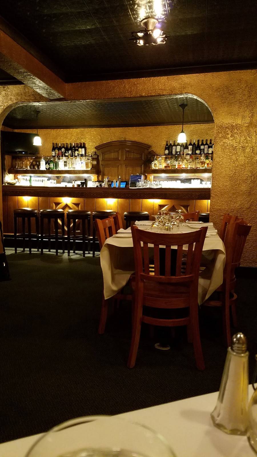 Elkhart Inn | restaurant | 91 Lincoln St, Elkhart Lake, WI 53020, USA | 9208763133 OR +1 920-876-3133