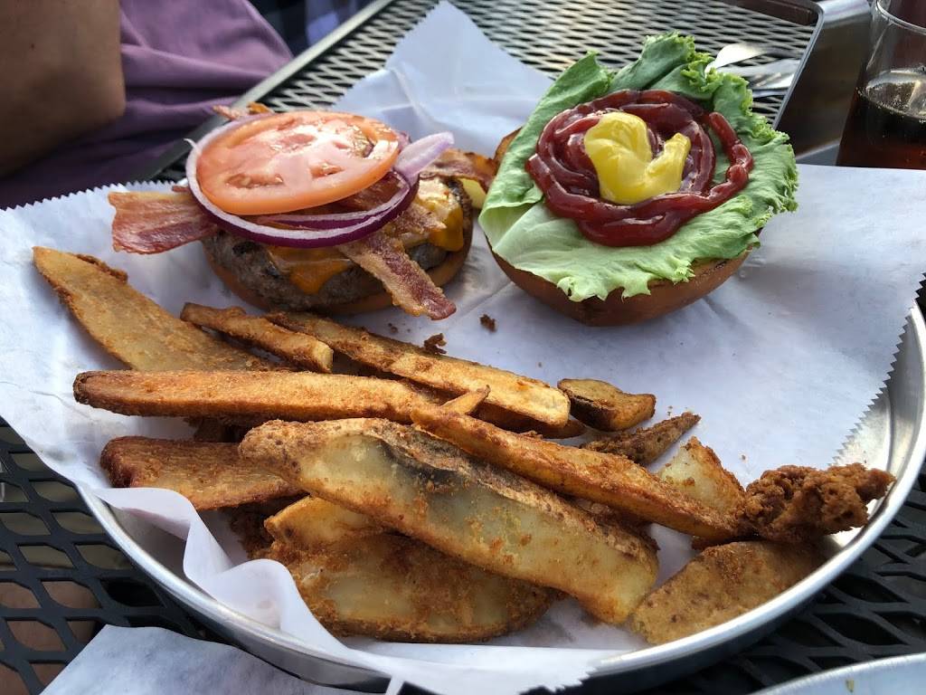 Sunday River Brewing Company | restaurant | 29 Sunday River Rd, Bethel, ME 04217, USA | 2078244253 OR +1 207-824-4253