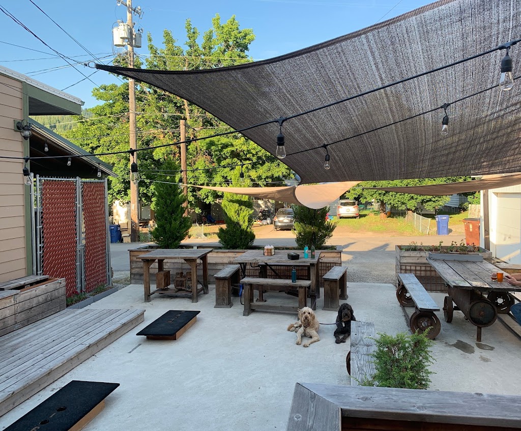 Radio Brewing Company | restaurant | 319 Main St, Kellogg, ID 83837, USA | 2087866633 OR +1 208-786-6633
