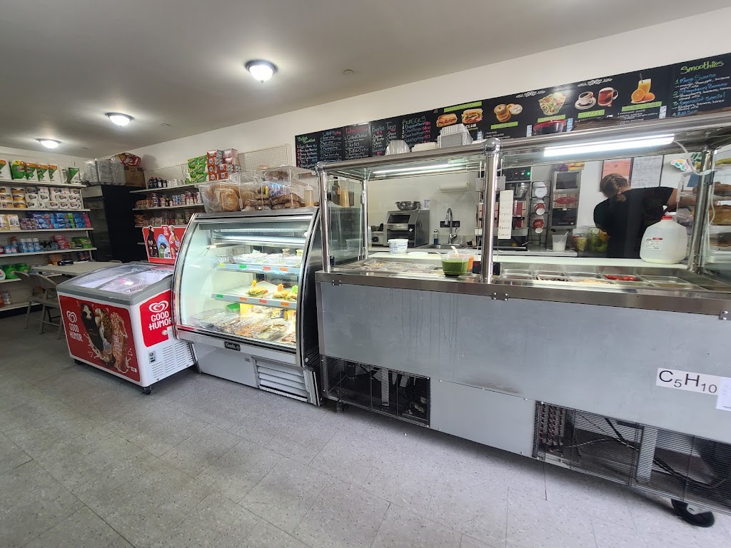 Bettys Deli Grocery | restaurant | 179 Greenpoint Ave, Brooklyn, NY 11222, USA | 3477213717 OR +1 347-721-3717