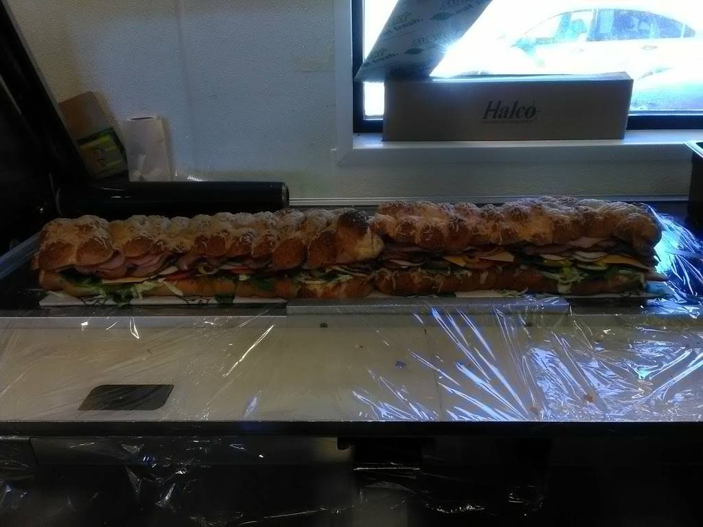 Subway | restaurant | 1020 N Porter Ave, Norman, OK 73071, USA | 4053647571 OR +1 405-364-7571