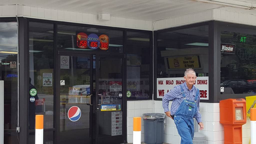 Express Market (Gulf Gas) | restaurant | 1101 W Main St, Livingston, TN 38570, USA | 9318237003 OR +1 931-823-7003