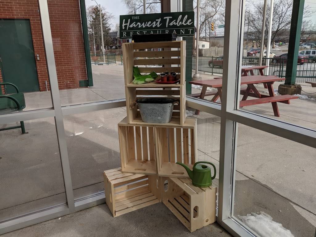 The Harvest Table at Market Square | restaurant | Market Square, 2109 Ottawa St, Windsor, ON N8Y 1R8, Canada | 2267834170 OR +1 226-783-4170