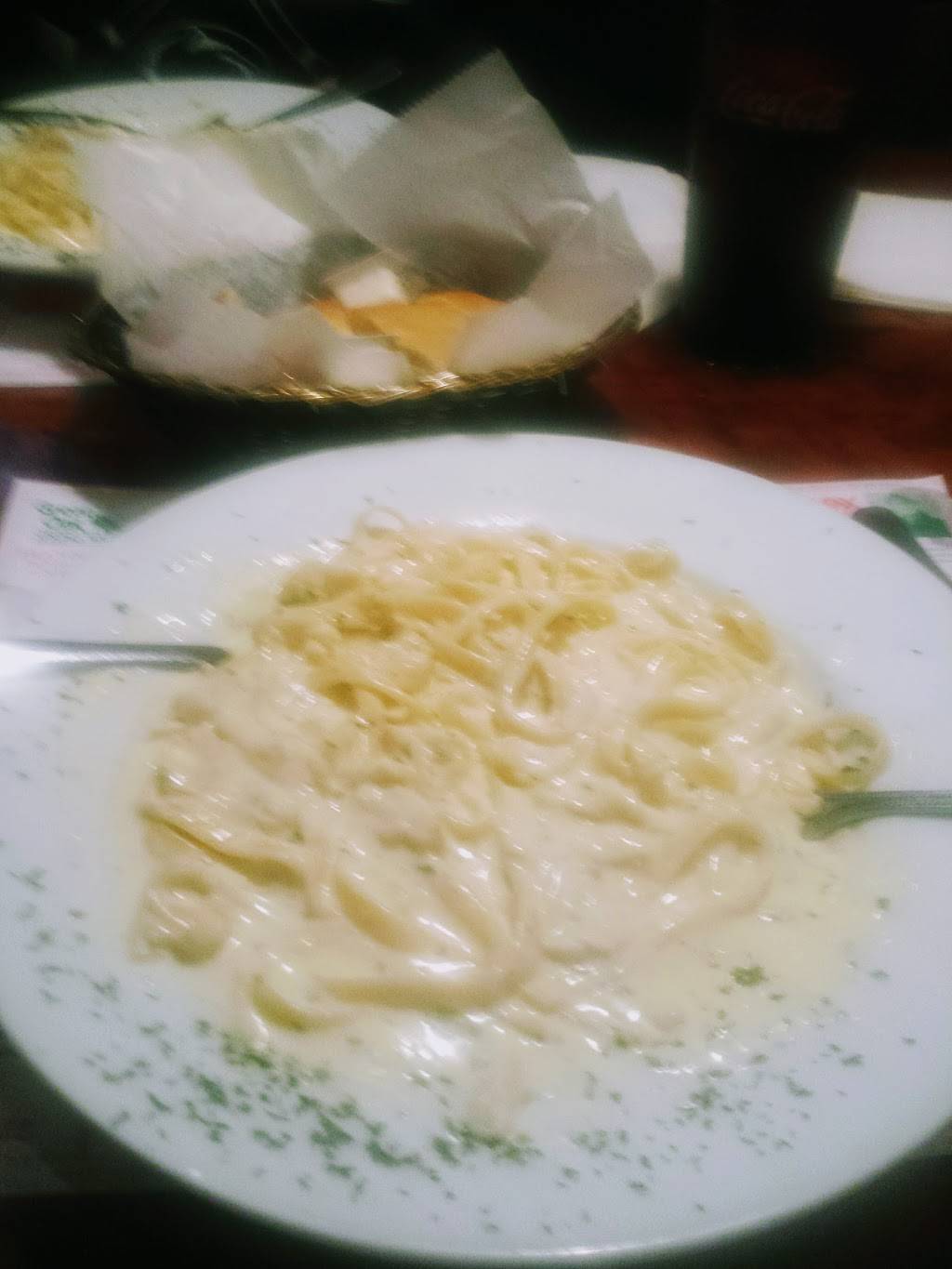 Carinis Italian Restaurant | restaurant | 1600 Elizabeth Ave, Reading, PA 19605, USA | 6109399255 OR +1 610-939-9255