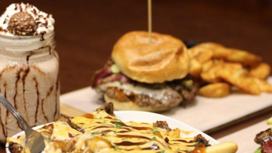 Showtime Bistro | restaurant | 2761 Markham Rd a5, Scarborough, ON M1X 0A4, Canada | 4162921170 OR +1 416-292-1170