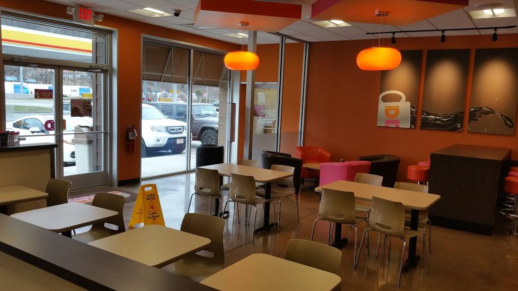 Dunkin | bakery | 4953 US-19E, Hampton, TN 37658, USA | 4237252621 OR +1 423-725-2621