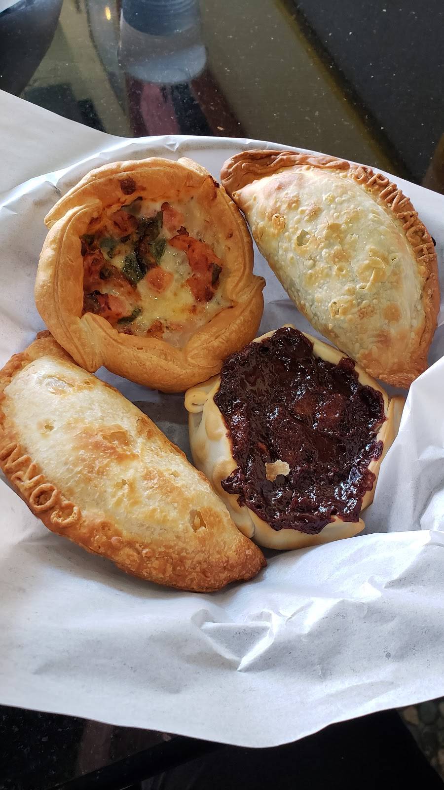 EMPANADUS | restaurant | 22 Calendar Avenue, La Grange, IL 60525, USA | 7084697252 OR +1 708-469-7252