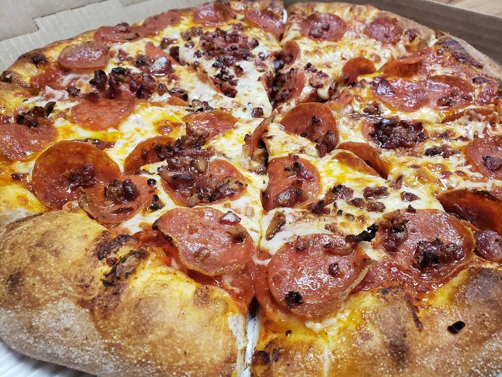 Marcos Pizza | meal delivery | 2230 Herndon Ave, Clovis, CA 93611, USA | 5594720090 OR +1 559-472-0090