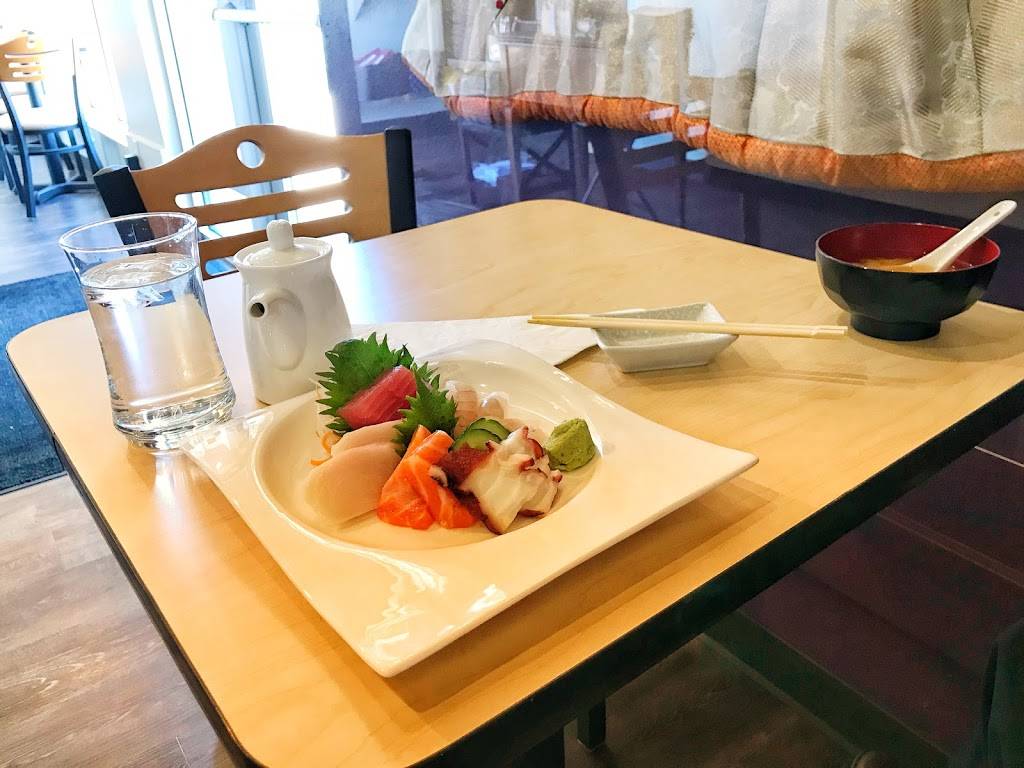 Sushi Yoshi | restaurant | 917 Front St #100, Louisville, CO 80027, USA | 7203040300 OR +1 720-304-0300