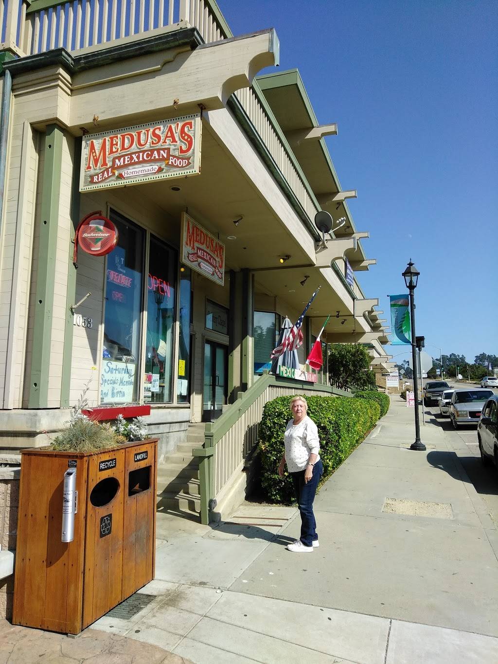 Medusas Taqueria | restaurant | 1053 Main St, Cambria, CA 93428, USA | 8059270135 OR +1 805-927-0135
