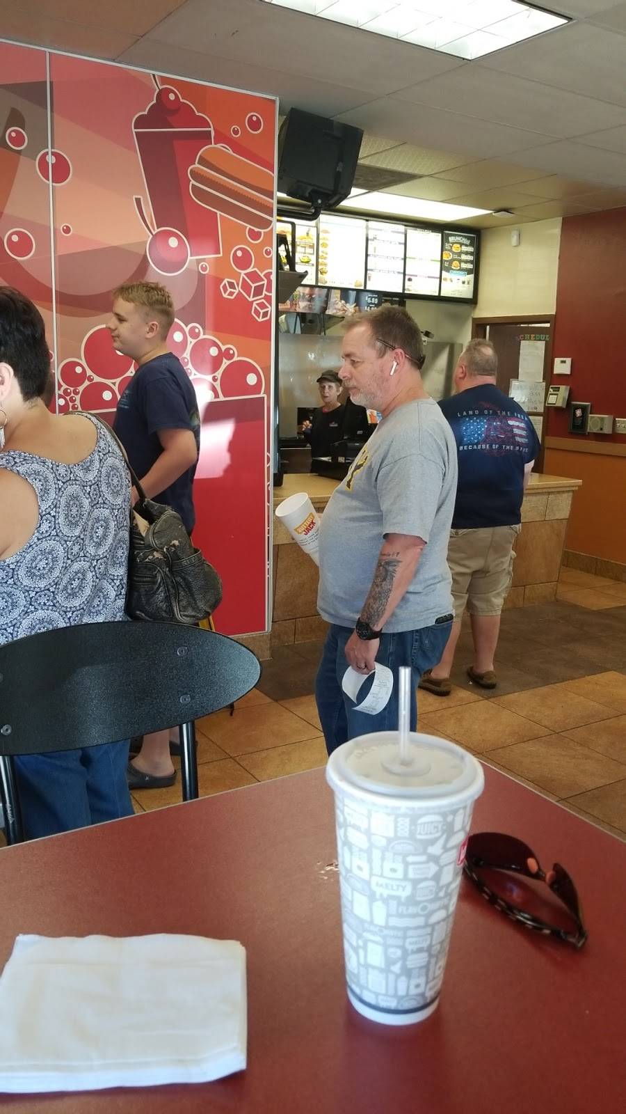 Jack in the Box | restaurant | 1300 League Line Rd, Conroe, TX 77304, USA | 9368902059 OR +1 936-890-2059