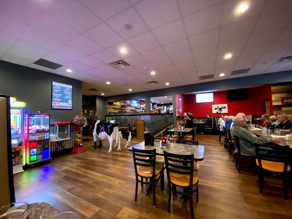 Muddy Cow - Hutchinson | restaurant | 35 3rd Ave SE, Hutchinson, MN 55350, USA | 3204558034 OR +1 320-455-8034