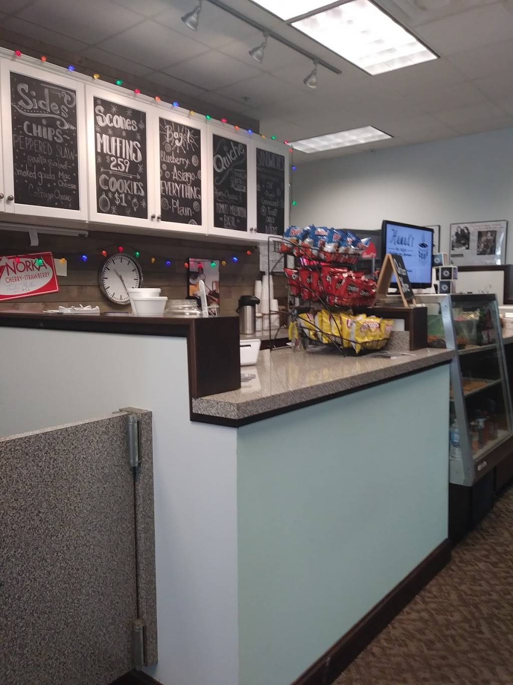 Hamads On Main | restaurant | 121 S Main St Suite #101, Akron, OH 44308, USA | 3306157544 OR +1 330-615-7544