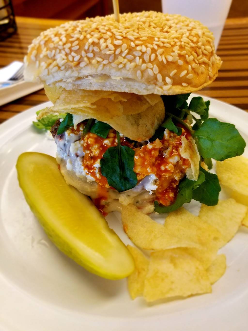 Bobbys Burger Palace | restaurant | 355 Burr Ln, Lake Grove, NY 11755, USA | 6313829590 OR +1 631-382-9590