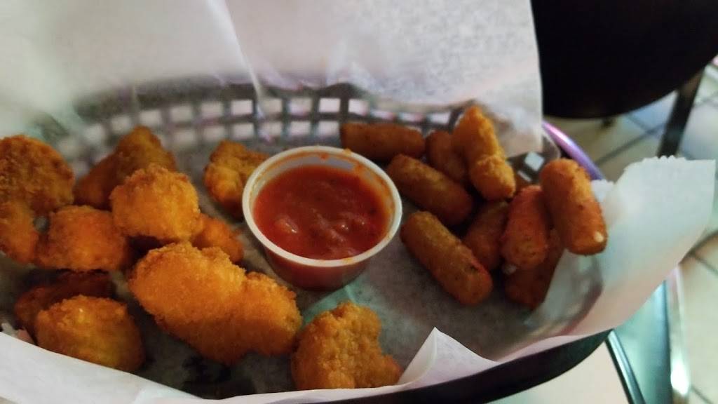 Mini Corral | restaurant | 1500 Main St, Alton, IL 62002, USA | 6184620400 OR +1 618-462-0400