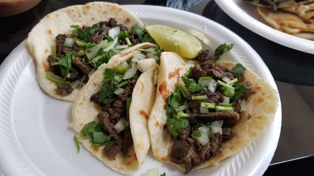 La Estrella Mini Market | restaurant | 602 E McKinney St, Denton, TX 76209, USA | 9405663405 OR +1 940-566-3405