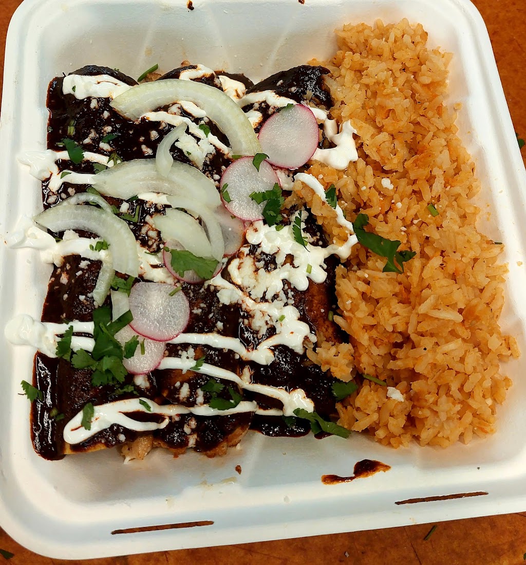 Méxhico | restaurant | 8407 SE 82nd Ave, Portland, OR 97266, USA | 5039156366 OR +1 503-915-6366