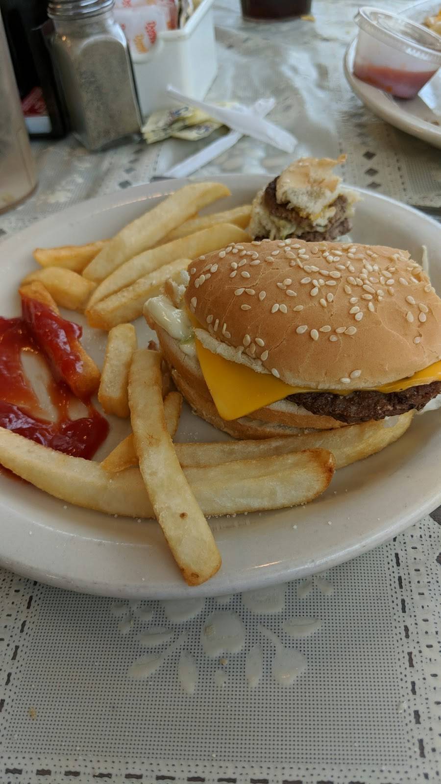 Jacks Place | restaurant | 406 Main St, Rising Sun, IN 47040, USA | 8124384936 OR +1 812-438-4936