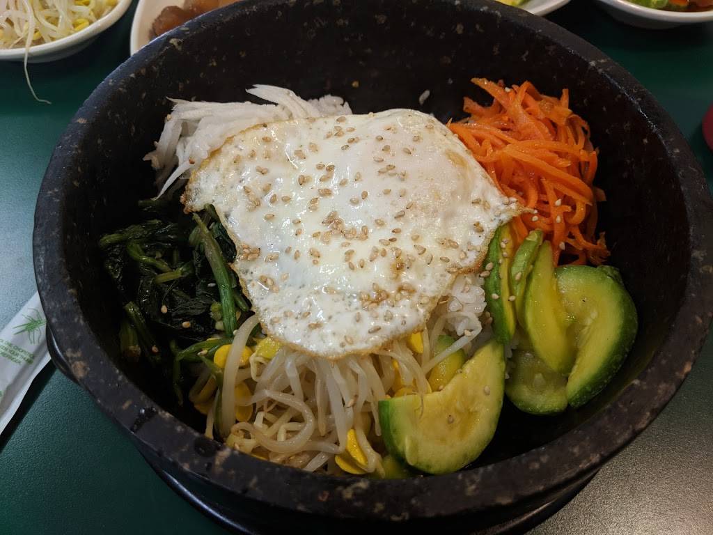 Kums Cafe & Arirang Giftly | restaurant | 4544 Poplar Level Rd, Louisville, KY 40213, USA | 5029646336 OR +1 502-964-6336