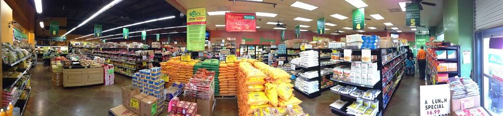 Ranis World Foods | restaurant | 16711 Hollister St, Houston, TX 77066, USA | 2814408080 OR +1 281-440-8080