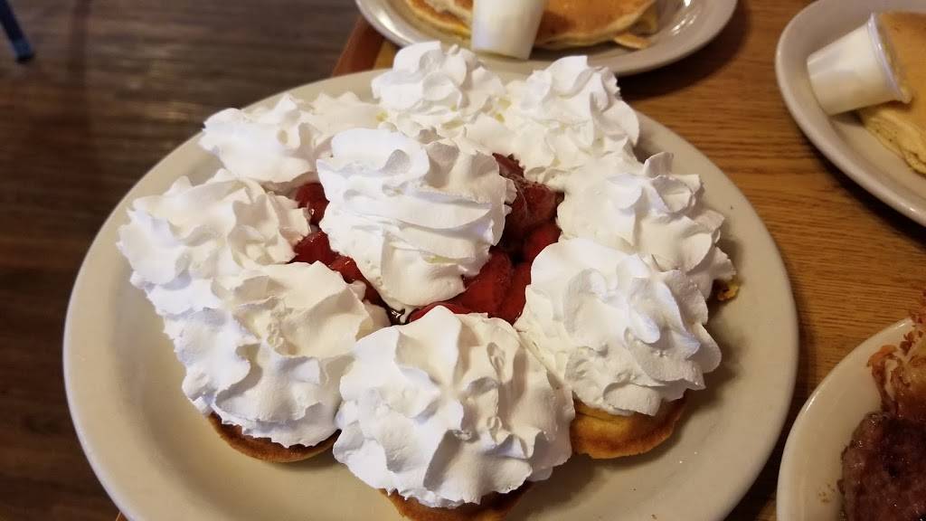 Julies | restaurant | 403 Belknap St, Superior, WI 54880, USA | 7153942862 OR +1 715-394-2862