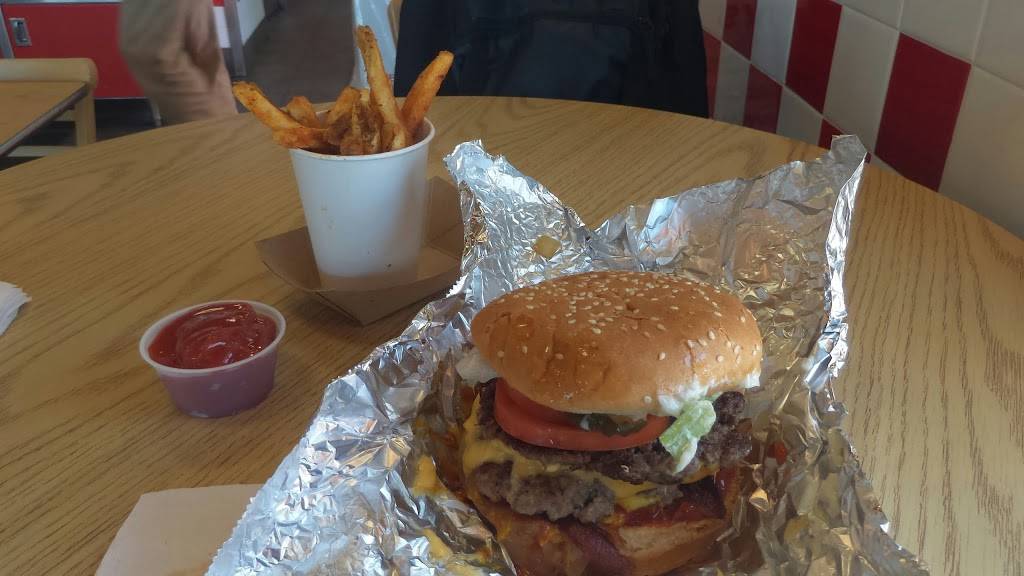 Five Guys | meal takeaway | 2280 Mendocino Ave, Santa Rosa, CA 95401, USA | 7075282507 OR +1 707-528-2507