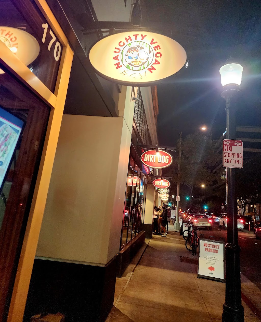 Naughty Vegan パンダ | restaurant | 20 Union St Unit 170, Pasadena, CA 91103, USA | 8052431469 OR +1 805-243-1469