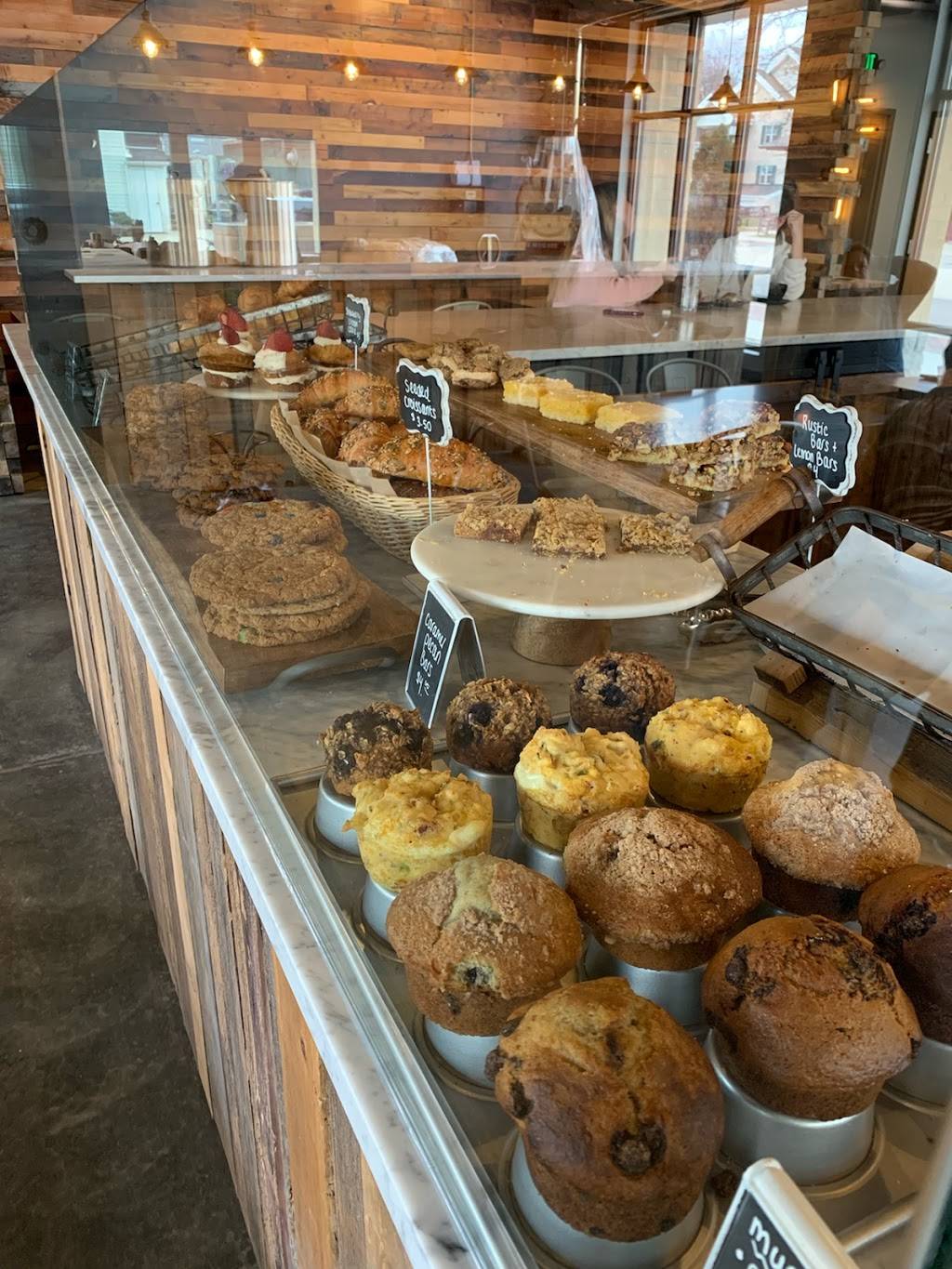 Helbachs Coffee Roasters + Kitchen | cafe | 1824 Parmenter St, Middleton, WI 53562, USA | 6088246147 OR +1 608-824-6147