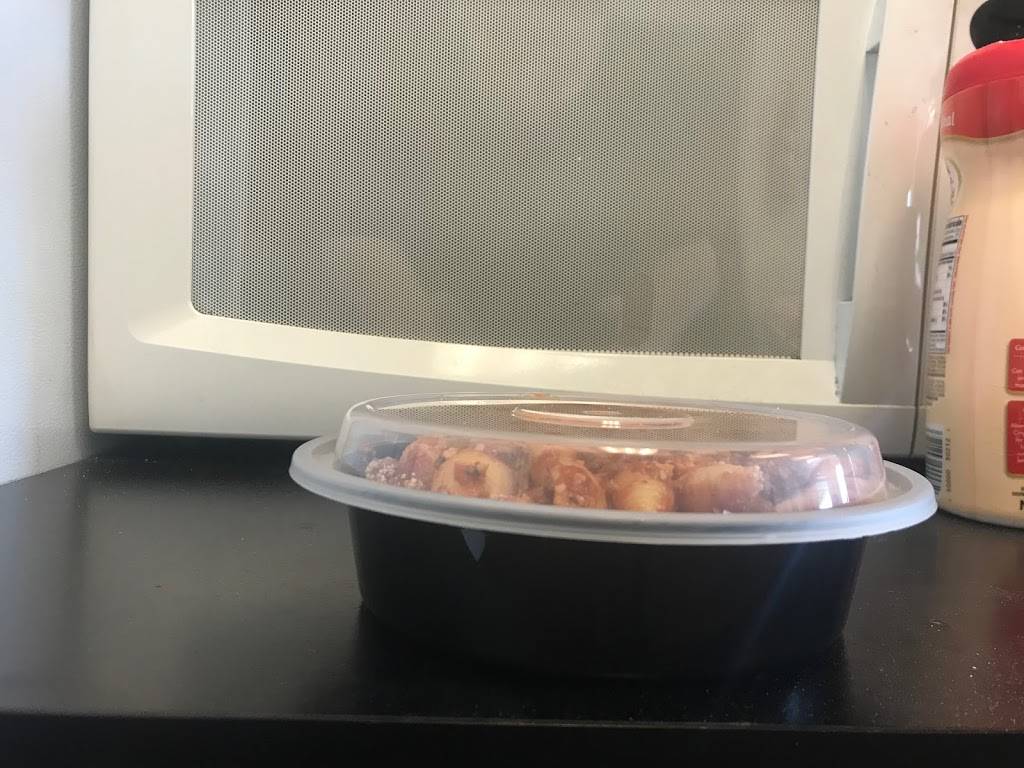 Grace Deli | restaurant | 77 Howells Rd, Bay Shore, NY 11706, USA | 6316474140 OR +1 631-647-4140