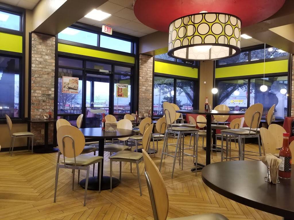 Schlotzskys | bakery | 8425 N Rockwell Ave, Oklahoma City, OK 73132, USA | 4057223279 OR +1 405-722-3279