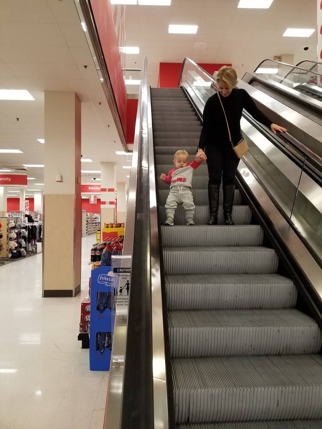 Westfield Mission Valley | shopping mall | 1640 Camino Del Rio N, San Diego, CA 92108, USA | 6192966375 OR +1 619-296-6375