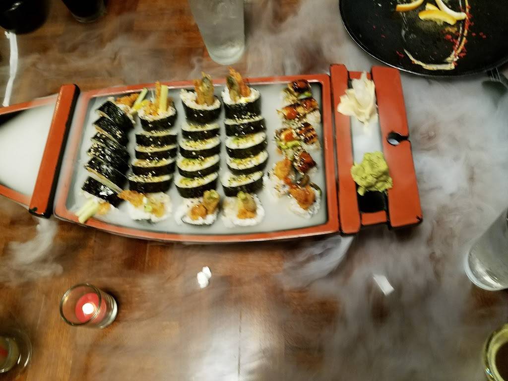 Geisha Sushi Bar | restaurant | 804 E Broadway, Columbia, MO 65201, USA | 5737779997 OR +1 573-777-9997