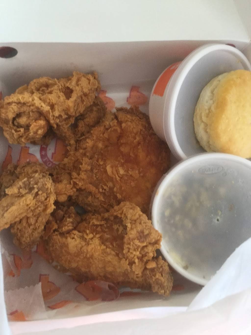 Popeyes Louisiana Kitchen | restaurant | 57858 Twentynine Palms Highway, Yucca Valley, CA 92284, USA | 7604185889 OR +1 760-418-5889