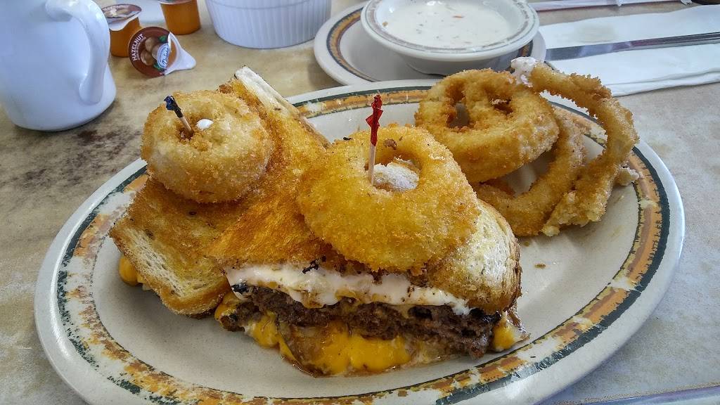 Emma Jeans Holland Burger Cafe | restaurant | 17143 N D St, Victorville, CA 92394, USA | 7602439938 OR +1 760-243-9938