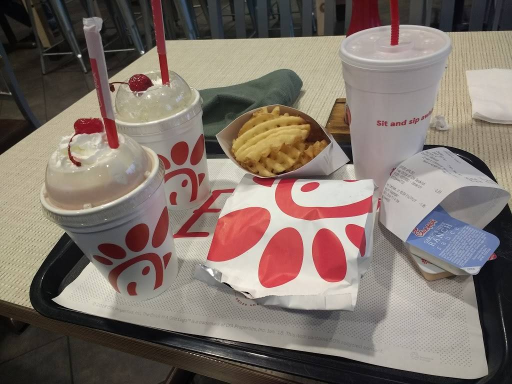 Chick-fil-A | restaurant | 4212 E Washington Ave, Madison, WI 53704, USA | 6082452045 OR +1 608-245-2045