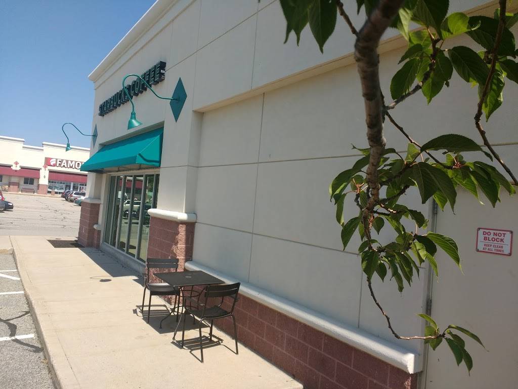 Starbucks | cafe | 200 Running Hill Rd, South Portland, ME 04106, USA | 2078794380 OR +1 207-879-4380