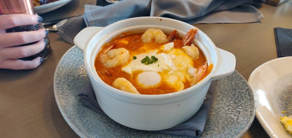 Ale & Compass Restaurant | restaurant | 1700 Epcot Resorts Blvd, Orlando, FL 32830, USA | 4079393463 OR +1 407-939-3463