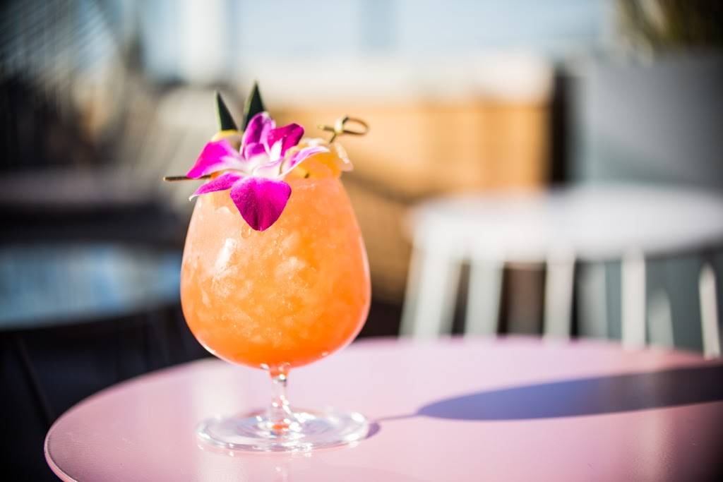 L.A. Jackson | restaurant | 401 11th Ave S, Nashville, TN 37203, USA | 6152626007 OR +1 615-262-6007