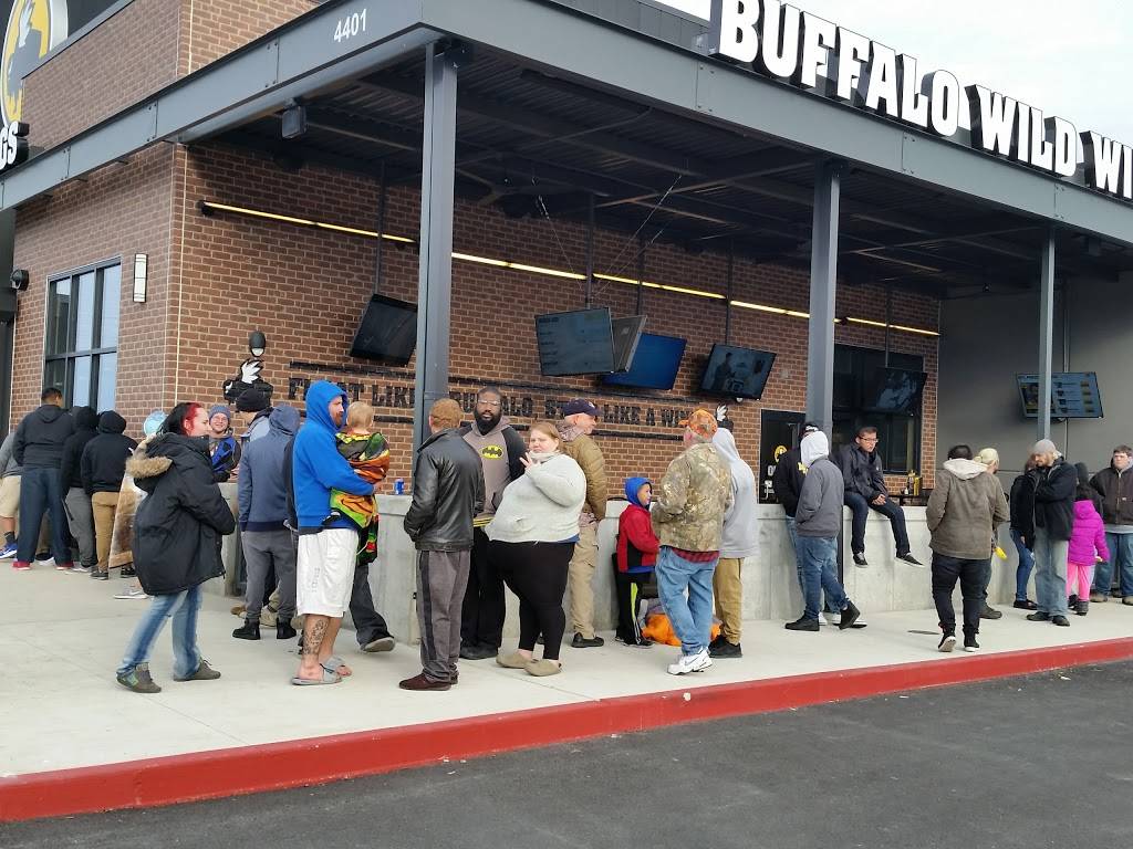 Buffalo Wild Wings | meal takeaway | 4401 Wisconsin Ave, Sedalia, MO 65301, USA | 6608290350 OR +1 660-829-0350