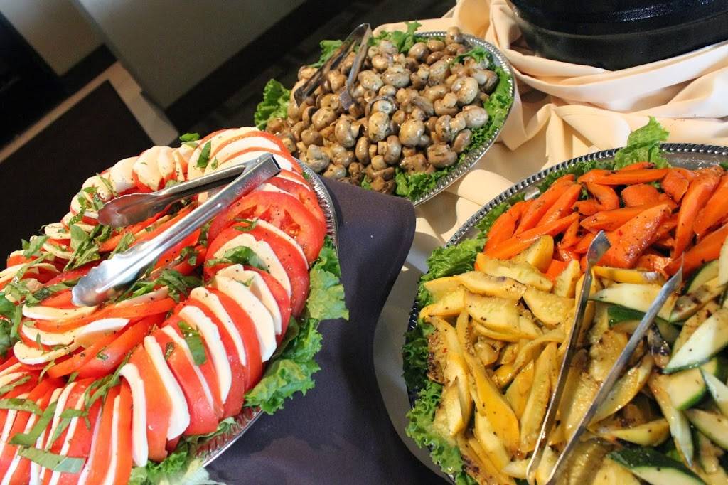 Walden Yacht Club | restaurant | 13101 Melville Dr, Montgomery, TX 77356, USA | 9365824222 OR +1 936-582-4222